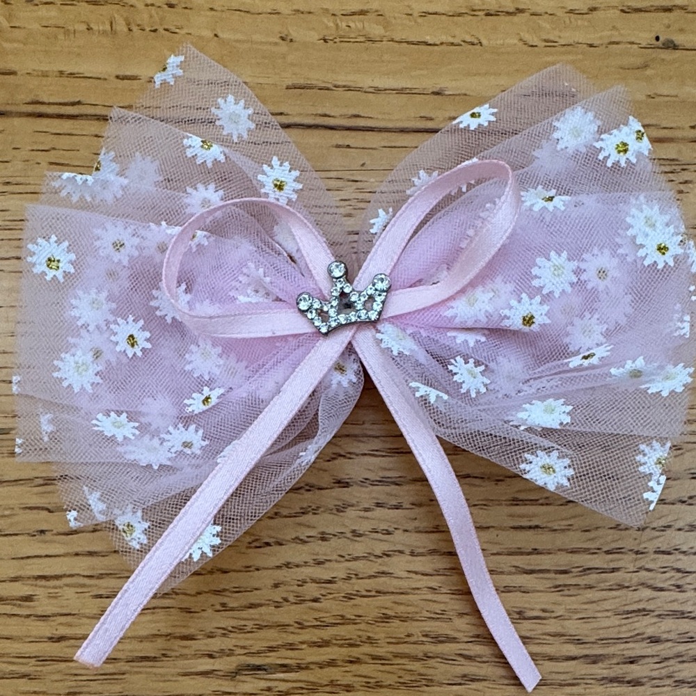 Charming Pink Daisy Bow with Crown Detail
